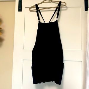 Torrid 53% linen and 44% rayon 3% spandex shortalls.